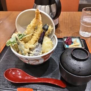 三代目網元 まる浜_0