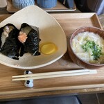 おにぎり 三拍子 - おにぎり＆味噌汁
