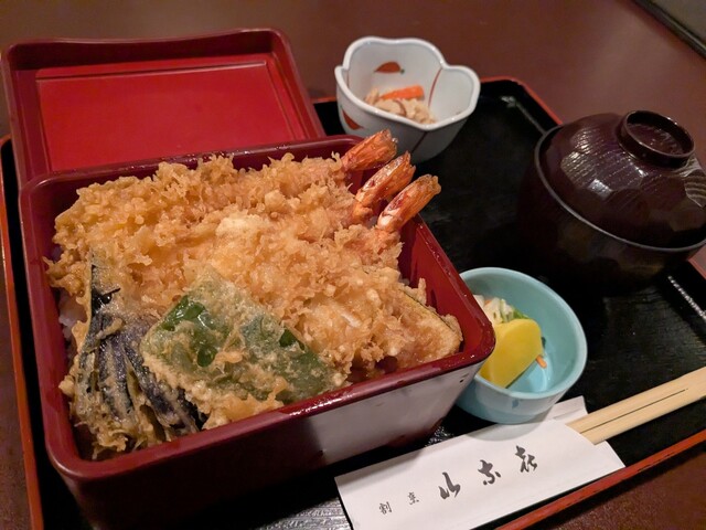割烹 伊奈喜