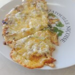 サロンド・テ・チーズ王国 - ピザ。これまたお腹膨れちゃう　美味しいのよ。