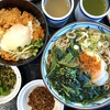 そばの神田 - 朝そば400円税込と、とりそぼろ丼300円税込(セット価格)