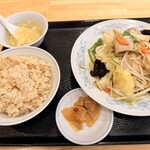 ぎょうざの満洲 - 料理写真: