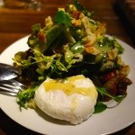 北参道 LA CAVE - ［１回目］リヨン風サラダ・ハーフ(675円)