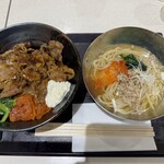 肉のヤマ牛 - 料理写真:料理