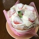 パティスリー ピアジェ - いちごの生シフォンケーキ【955円】