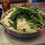 博多名物 もつ鍋 笑楽 - 