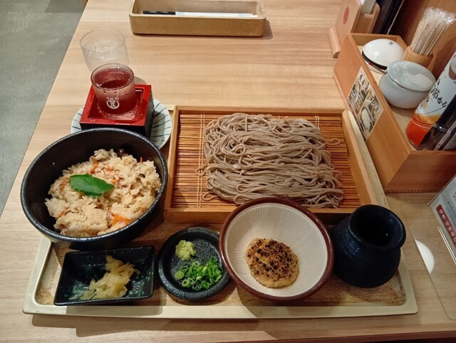 そばうどん信濃路 キーノ和歌山市駅店 - 和歌山市/そば | 食べログ