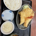 ろく水産 - 