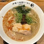 伊蔵八味噌らーめん - 三種のラー油の味噌ラーメン1200円