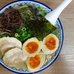 とんこつ長浜ラーメン 破天荒 - ネギラーメン+玉子