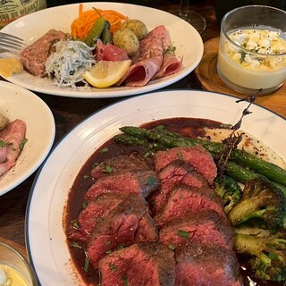 料理の味に自信。こだわりのビストロ料理をリーズナブルに提供