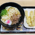 資さんうどん - 料理写真: