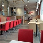 ケンタッキーフライドチキン - KFC側の店内