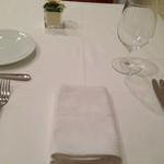 オー グー ドゥ ジュール - テーブルセッティング