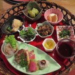 粟 - 大和牛と野菜コース：前菜篭盛り