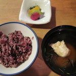 粟 - ご飯とお味噌汁