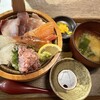 魚の駅 - 日替わり海鮮丼 2000円
