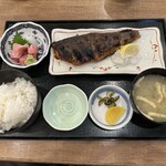 浜焼き海鮮居酒屋 大庄水産 - 【2026.6.2(火)】日替り焼き魚定食（ホット＋ご飯＋味噌汁＋マグロぶつ＋漬物）1,250円→1,100円