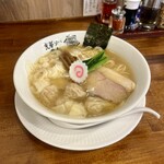 支那ソバ雲呑 みくも - 料理写真:雲呑支那ソバ（塩）1150円