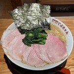 博多ラーメン でぶちゃん 高田馬場本店