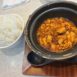 熊猫飯店 - 麻婆豆腐ハーフ大辛、ごはん大