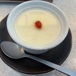 熊猫飯店 - 杏仁豆腐