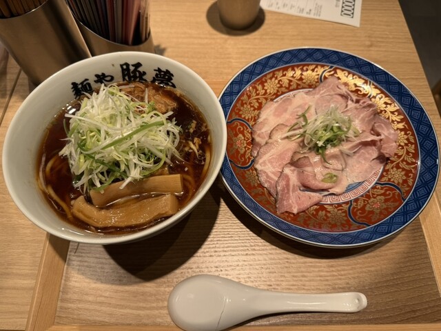 Menya Chaashuu Dream Kyanaru Shiti Hakata Ten - Kushida Shrine