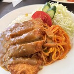 ツル茶ん - 昔懐かしトルコライス