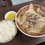 上海総本店 - 「ワンタンチャウシュウメン」（1,150圓）
「めし小」（120圓）。