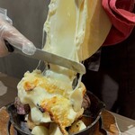 Cheese Meets Meat - 
