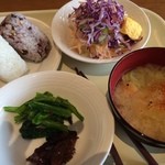 Rirakkusuin - 朝食バイキング(^^)
                        富山のお米、美味しいです。