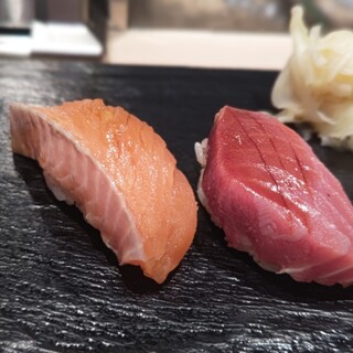 札幌魚河岸 五十七番寿し - 料理写真:さくらます＆本鮪中とろ