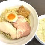 鶏白湯らーめん 鶏そば らーめん魂 - 夏季限定　泡々塩つけめん　　三重県産小麦使用　自家製太麺