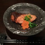 馳走庵 ひとひら - 焼魚は鰤の照焼き
先付けで大きめの鯖が付いたので被り気味ではあったが美味しく頂きました