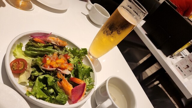エミット フィッシュバー オイスター&グリル GINZA SIXのご予約 - 銀座
