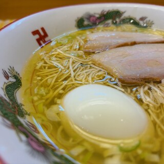 塩中華と二郎系の店 まんじ_1