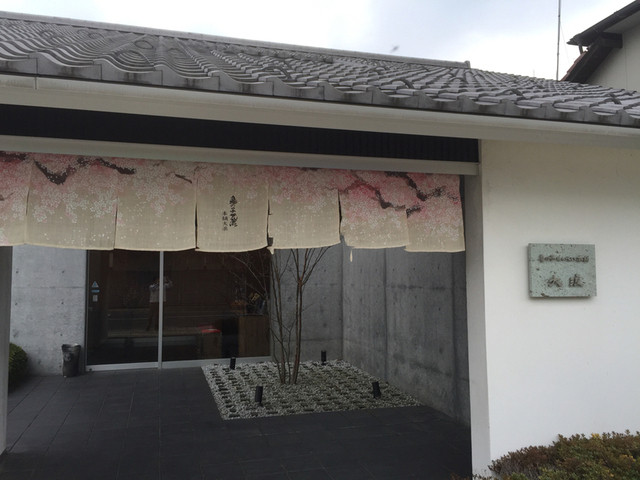 亀の子せんべい本舗大浪 上ノ橋店 - 一ノ関（せんべい）の写真