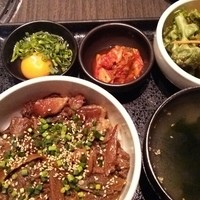 和牛焼肉 土古里 浅草店 - ランチの都古里丼
                