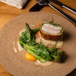 UNE TABLE - メイン写真: