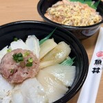 魚丼 - 料理写真:ブリだく丼