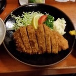 とん平 - 特上ロース定食。