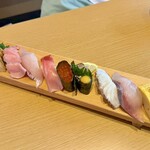 回転寿司 すしえもん - 料理写真:特選上握り