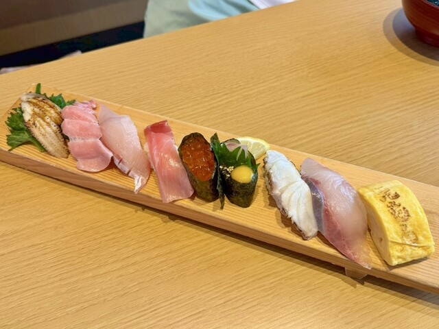 SUSHIEMON Shounan mo-ru firu ten - Hon Kugenuma/Kaiten sushi