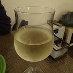ペペキッチン - グラスワイン(白) 500円