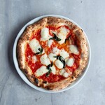 DDG PIZZA - 料理写真: