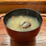 江戸寿司 - 浅蜊がたっぷり使われた貝汁