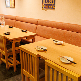 グループも一人飲みも◎自宅のような居心地と多彩な席でお迎え