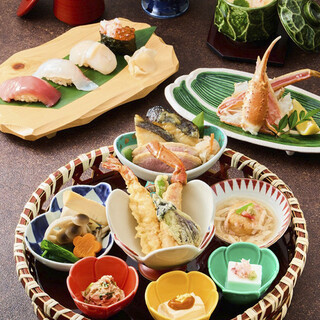 ずわいがにと旬の美味しさを一度に楽しめる贅沢ランチ。