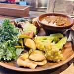 WE ARE THE FARM - 