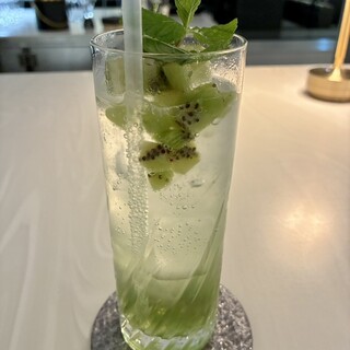 ANA LOUNGE_1